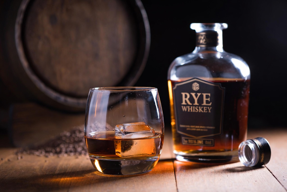 Rye Whiskey Là Gì? Toàn Tập Về Rượu Lúa Mạch Đen Từ A Đến Z