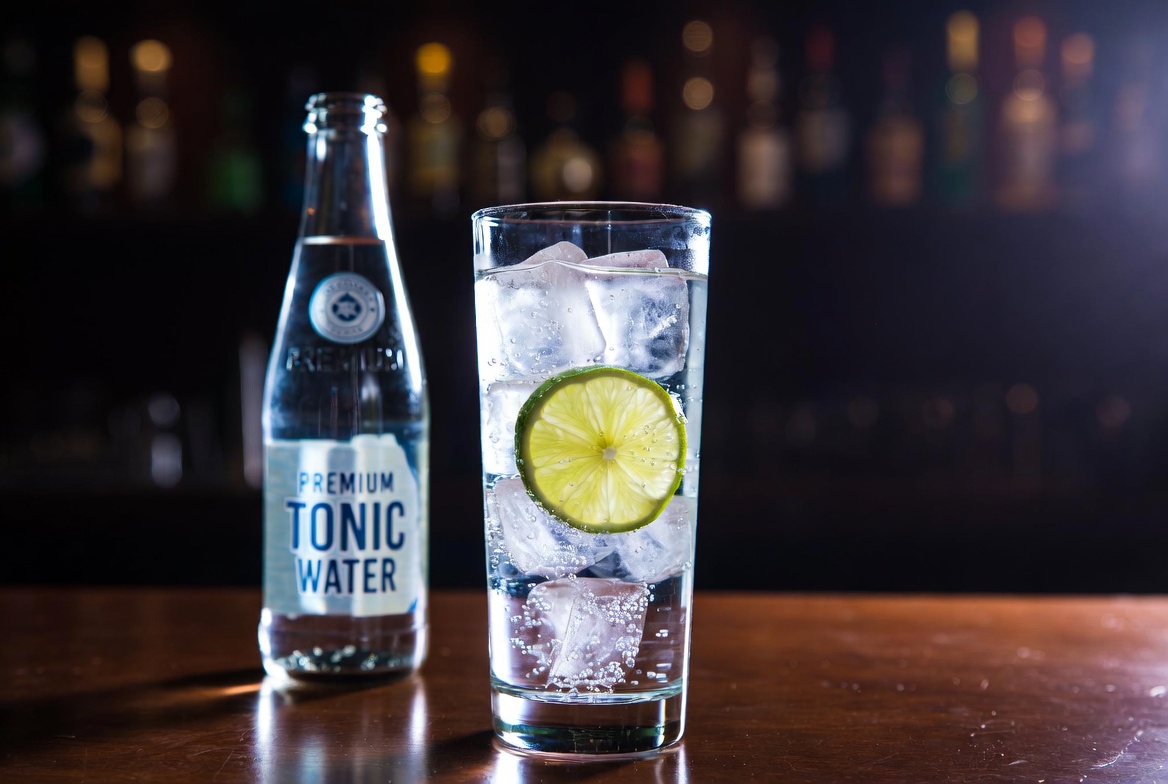 Tonic Là Gì? Nước Tonic Water Và Vai Trò Trong Pha Chế Cocktail